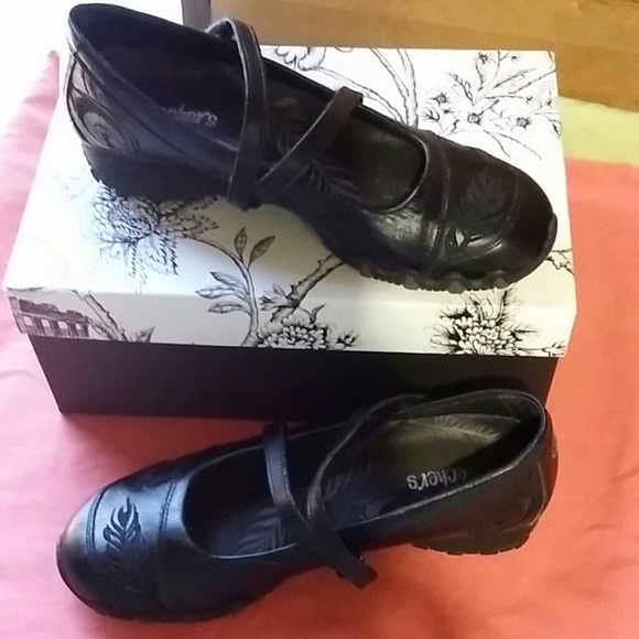 Skechers Casual Black Leather Mary Janes