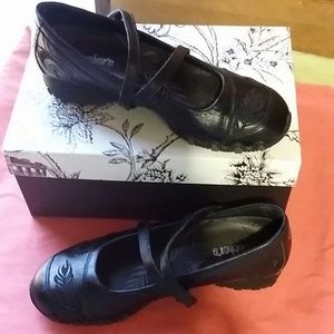 Skechers Casual Black Leather Mary Janes