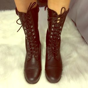 Combat boots