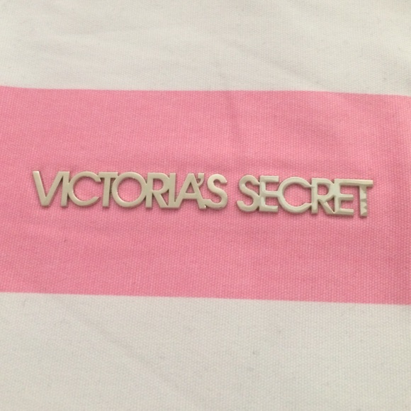 Victoria Secret Bag (NWOT) - Picture 2 of 2