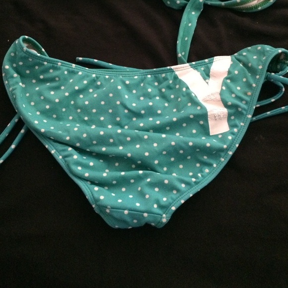 Roxy Bikini - Picture 3 of 3