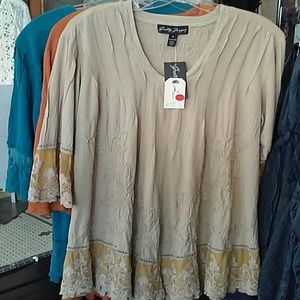 From Peru high cotton tunics