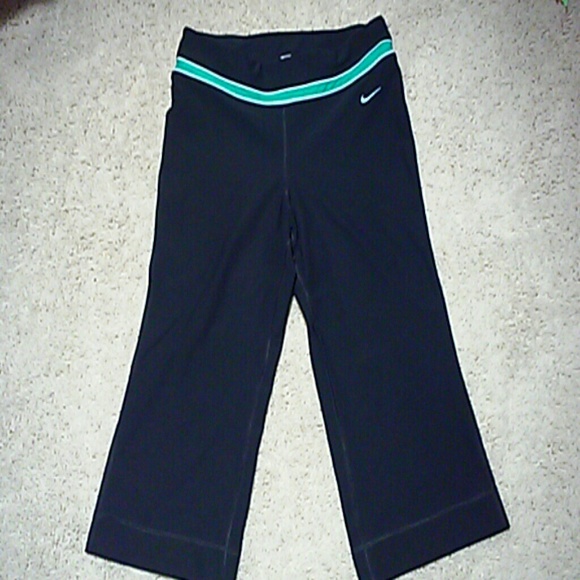Nike crops