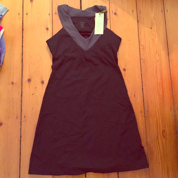 Zobha black/Gray dress size 4 includes padding