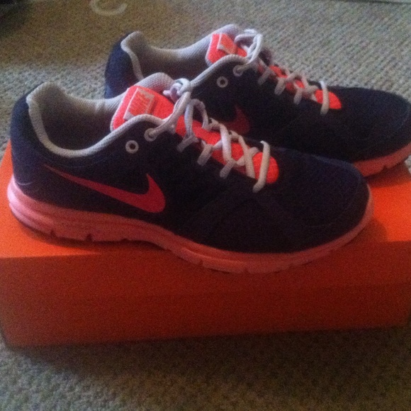 Brand new!! Nike lunar forever 2 shoes