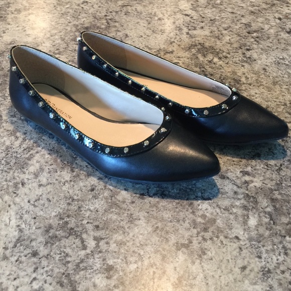 BCBGeneration Flats - Picture 1 of 3