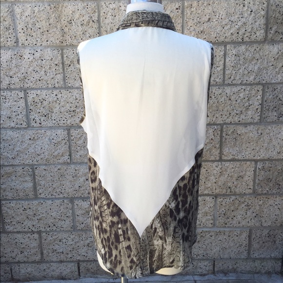 Lightweight Blouse - Picture 3 of 4