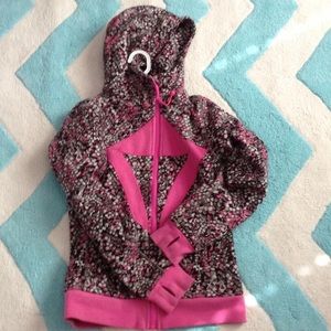ivivva pink patterned hoodie