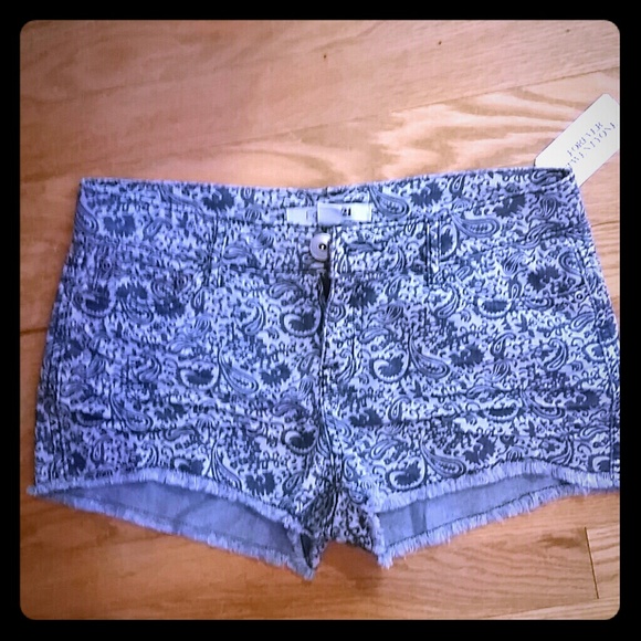 Forever 21 Pants - Summer Sale! Paisley patterned denim shorts