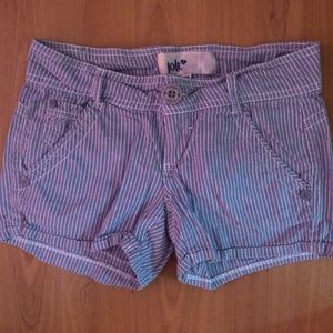 blue n white striped shorts