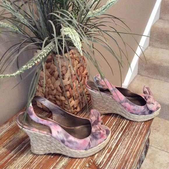 Practically new spadrilles. - Picture 3 of 3