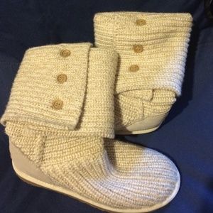 Ugg sweater boots