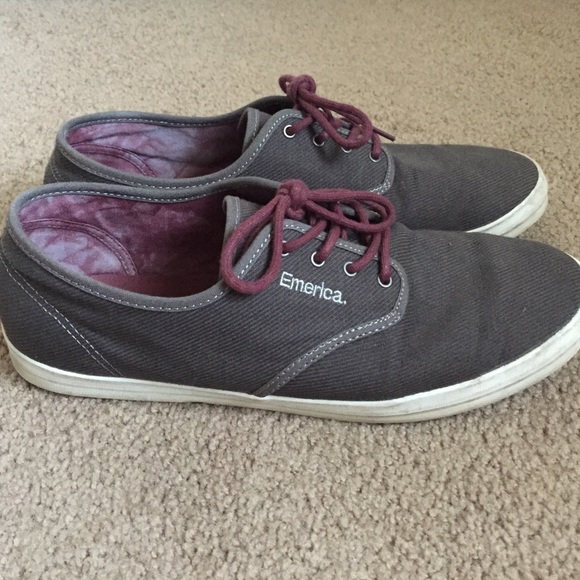 Men's sneakers - Picture 2 of 4