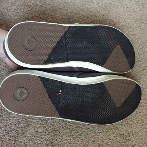 Men's sneakers - Picture 4 of 4