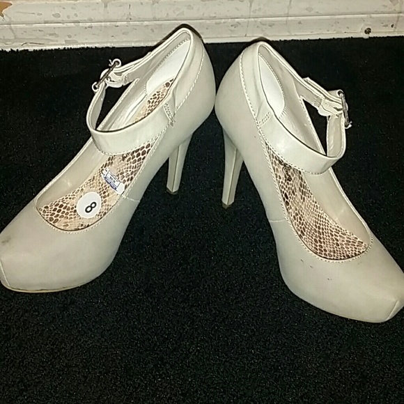 Shoes - Picture 2 of 2