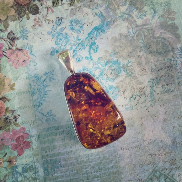 Accessories - Amber & Sterling Pendant