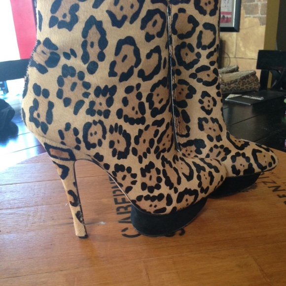 L.A.M.B. Leopard Platforms! - Picture 2 of 4