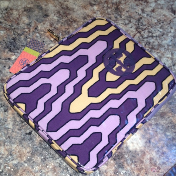 Tory Burch Electronics Case!