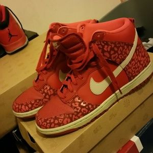 Womens Nike leaped print Dunk