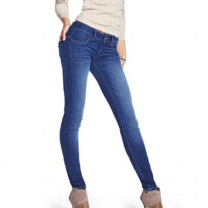 Sale ️VS PINK Skinny Jeans!