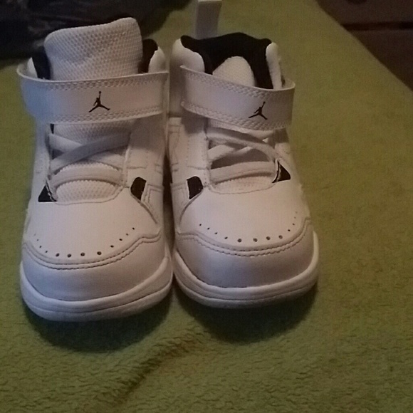 Kids Jordan bundles! !!