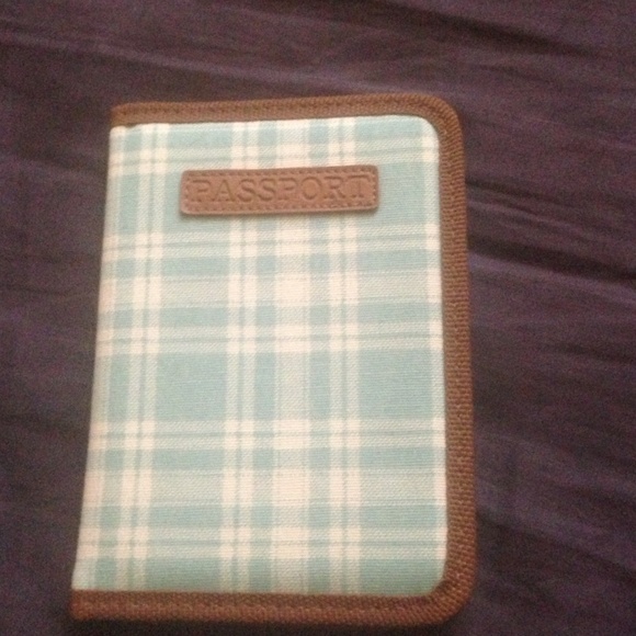 na Accessories - Passport holder