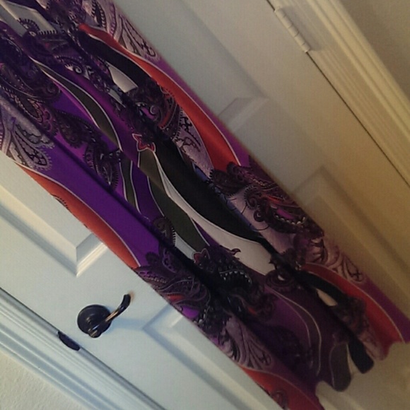 Dress - Picture 3 of 4