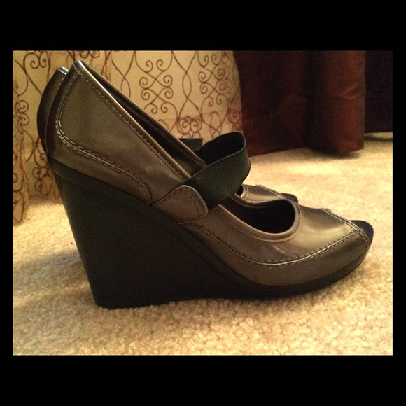 Nine West Retro Wedges