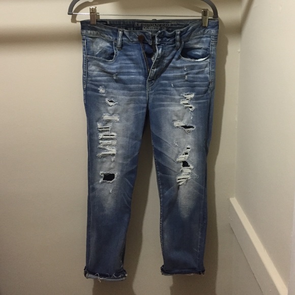 AE jogging stretch crop