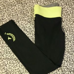 Victorias Secret Pink yoga leggings