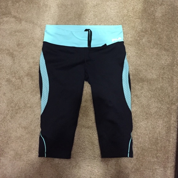 Film work out capris