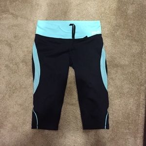 Film work out capris