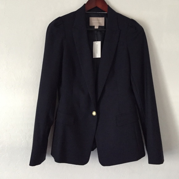 Single button navy blue blazer