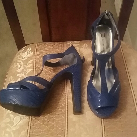 Sold in Bundle - Picture 2 of 2