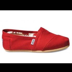 New Toms size 8