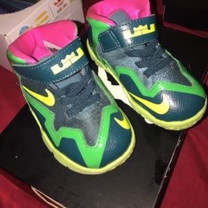 Toddler lebrons 5c