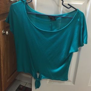 Tie-front blue Rue 21 crop top