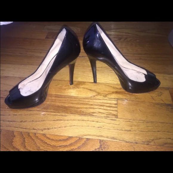 Louboutin Very Prive Black Patent Peep Toe - Picture 3 of 4
