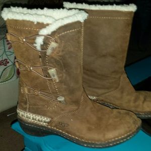 Ugg boots Chestnut brown. PRICE DROPPED