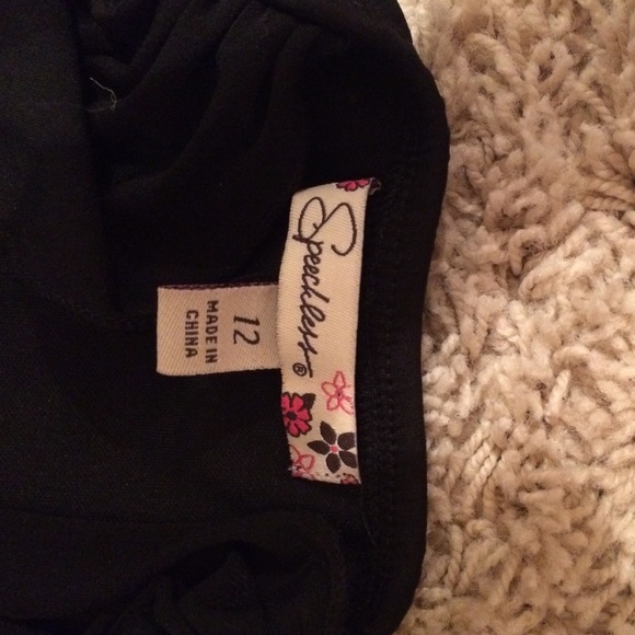 Black dress - Picture 3 of 4