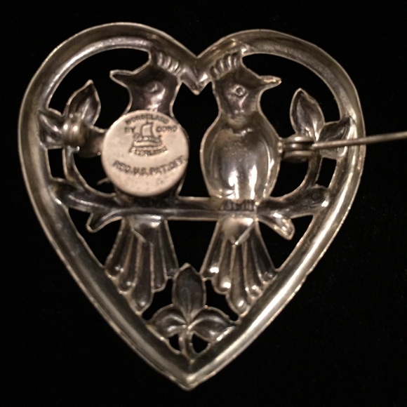 🎉💥HP💥🎉 EVERYDAY ESSENTIALS Vtg CORO brooch. - Picture 4 of 4