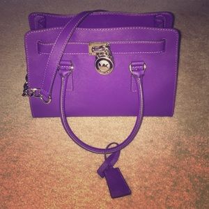 Micheal Kors Hamilton Saffiano Purse