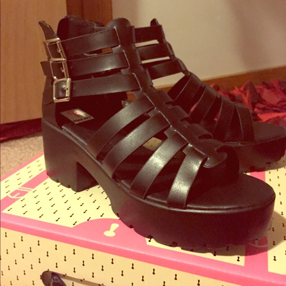 Pinkkey Shoes - BLACK PLATFORM GLADIATOR SANDALS