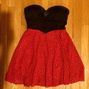 Red and black polkadot dress sweetheart neckline