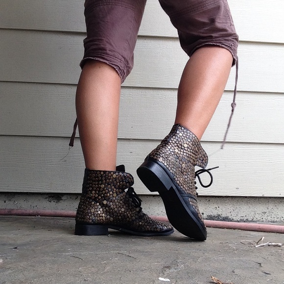 SOLD - Picture 4 of 4