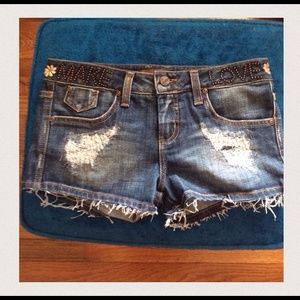 Frankie B peace shorts