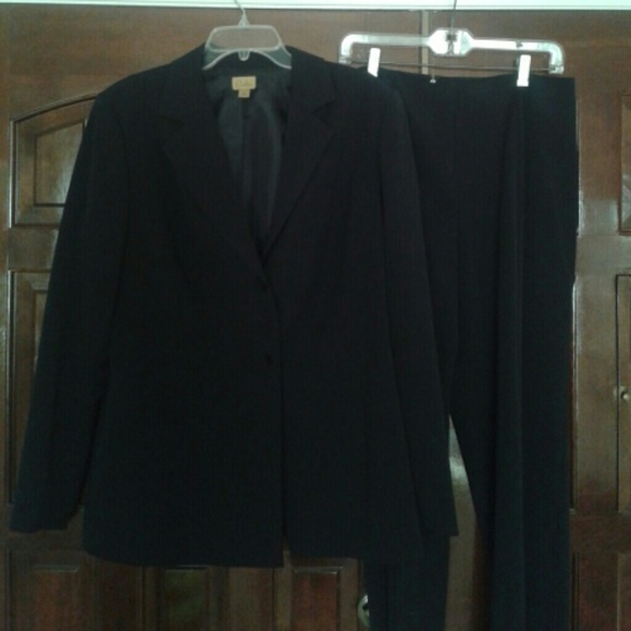 Black Caslon pant suit size 16