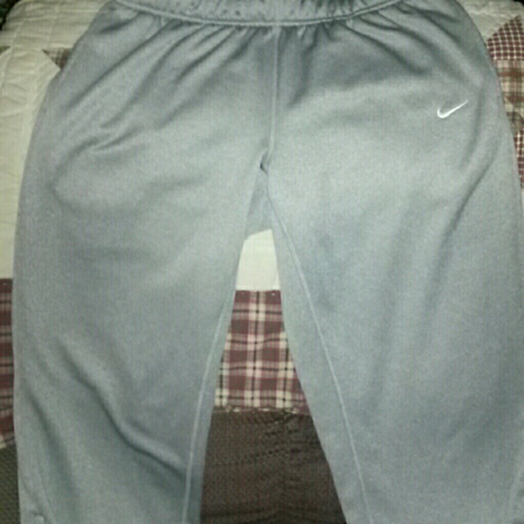 Nike therma-fit joggers
