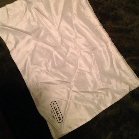 2 coach dust bags 👜💕