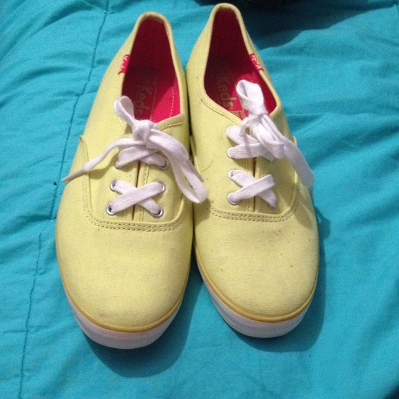 Bright yellow keds